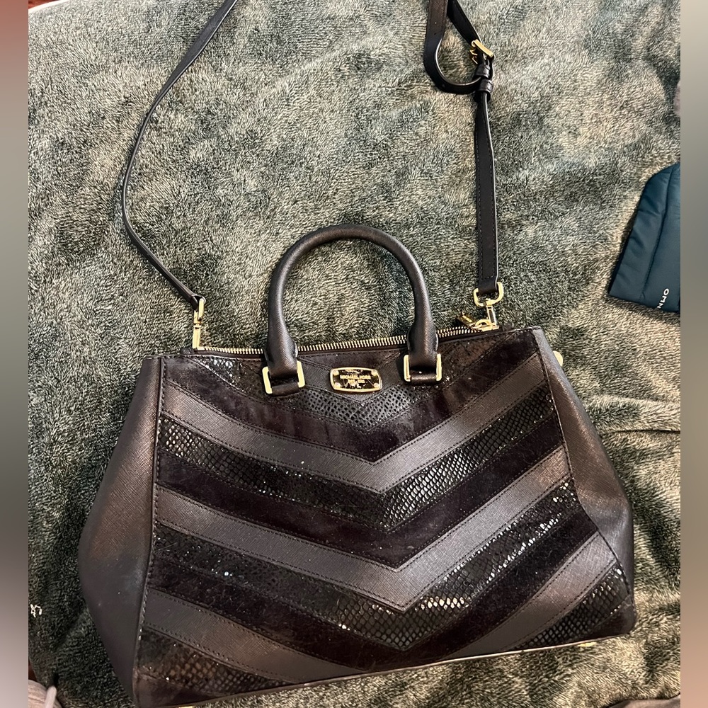 Michael kors black purse
